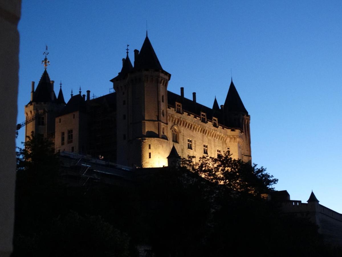 Vue Splendide Sur Chateau โซมูร์ ภายนอก รูปภาพ