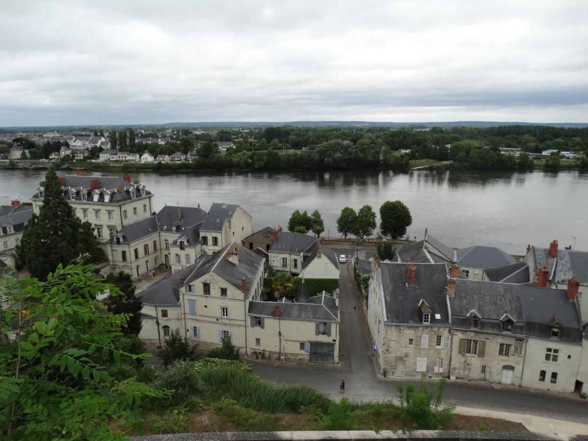 Vue Splendide Sur Chateau โซมูร์ ภายนอก รูปภาพ
